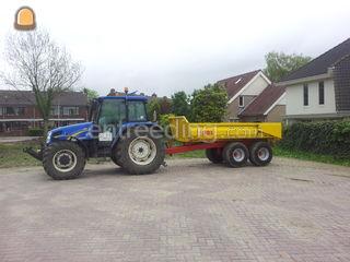 New Holland+ gronddumper ... Omgeving Hoekse Waard
