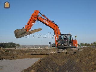 Hitachi ZX180-3 Omgeving Middelburg