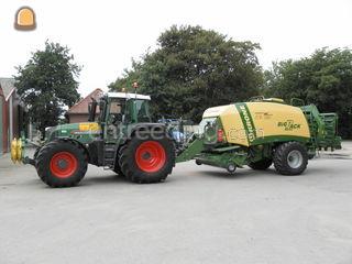 2 x Krone Big Pack 1290XC Omgeving Middenmeer