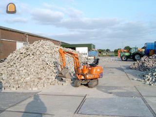 Minigraver 1 ton Omgeving Zevenbergen