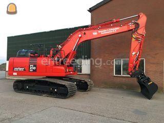 KomatsuPC210LCi-11 met in... Omgeving Zevenbergen