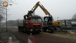 Cat M313D schuif stempel ... Omgeving Kamerik