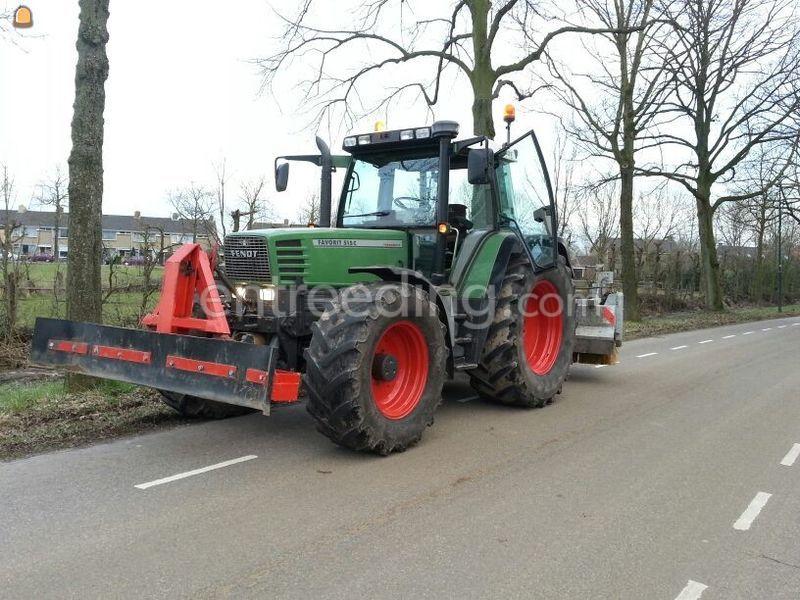 Fendt met Rolbezem en schuif