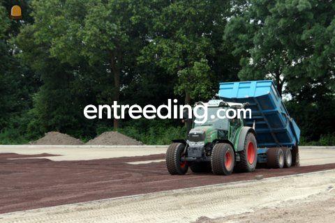 Fendt + kipper (sportvelden)