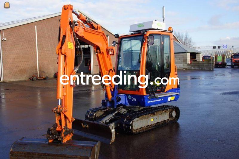 Takeuchi TB 235