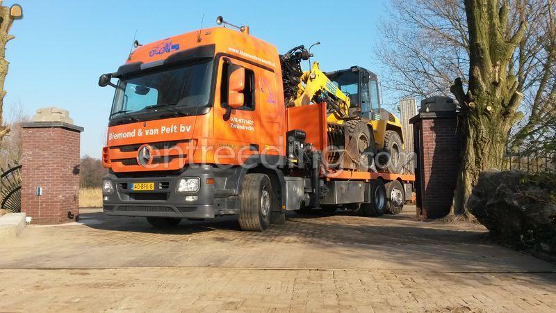 Mercedes Bakwagen 26 tonmeter kraan