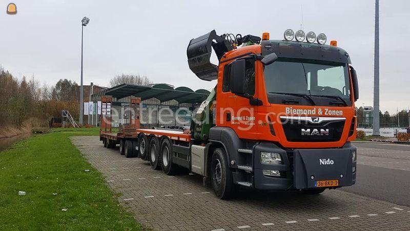 MAN 8x4 Haakarm/ Knijperwagen