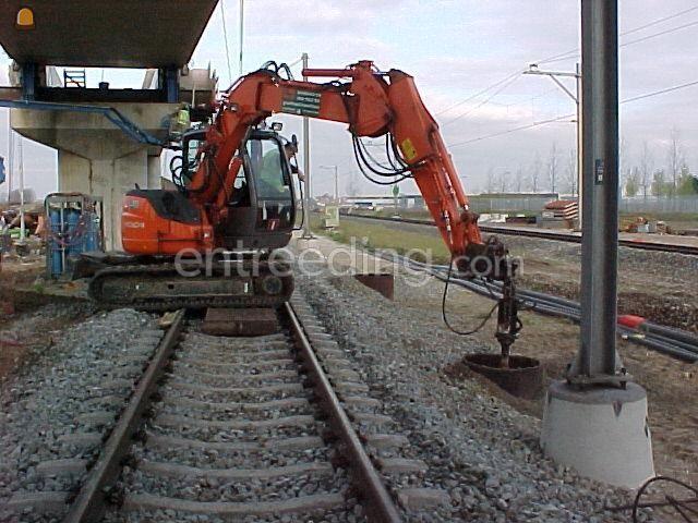 Hitachi 80
