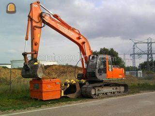 Hitachi ZX 180 LC Omgeving De Drechtsteden