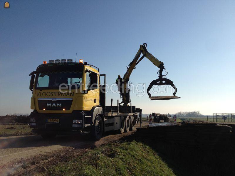 MAN 8x4 rijplaatauto