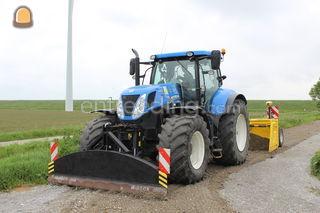 New Holland T7 220 + AP K... Omgeving Goes