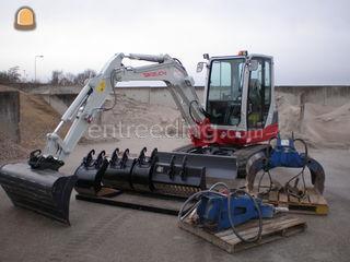 Takeuchi TB235 Omgeving Tiel