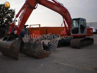 Kobelco SK 210 LC Omgeving Tiel