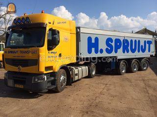 Renault met kiptrailer Omgeving Weesp