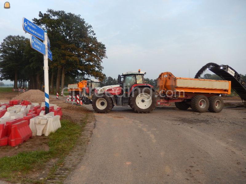 Steyr met veenhuis kieper