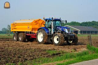 New Holland - Veenhuis Omgeving Harderwijk