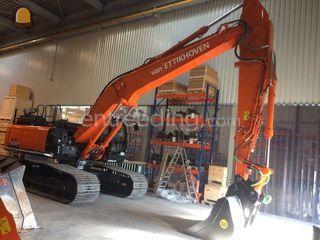 Hitachi ZX300LC-6 Semi LR Omgeving Alphen a/d Rijn