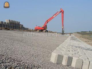 Hitachi ZX350LC-3 met 18 ... Omgeving Breda