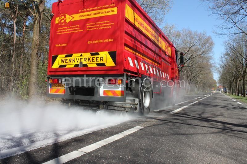 Mobiele wegdekreiniger