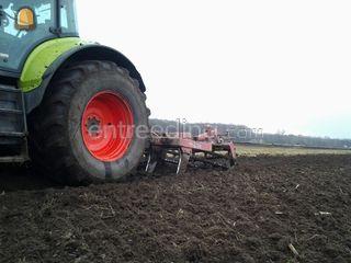 Tractor + Cultivator Omgeving Barneveld