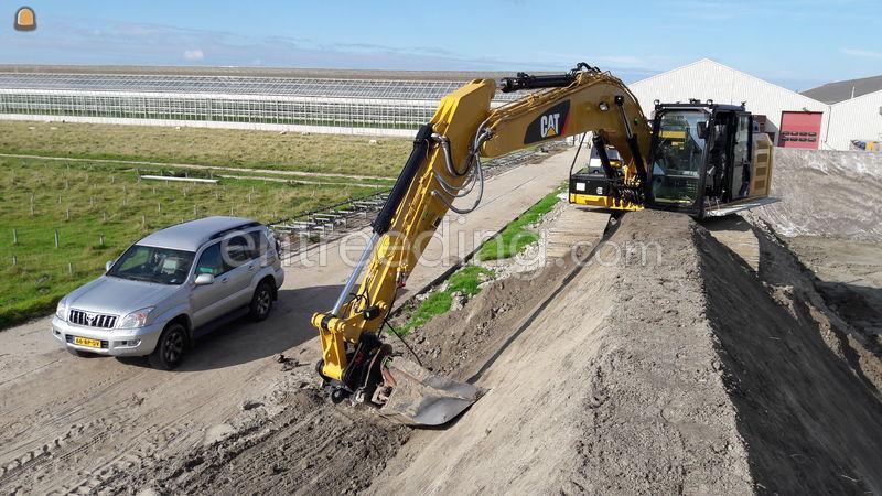 Caterpillar 323 E + GPS