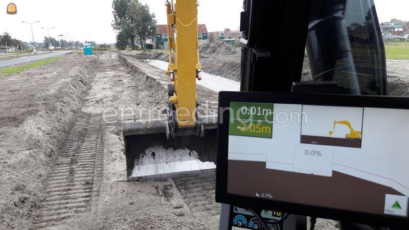 Caterpillar 323 E + GPS