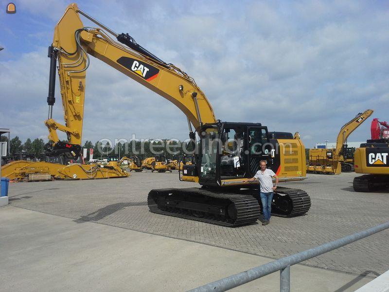 Caterpillar 323 E + GPS