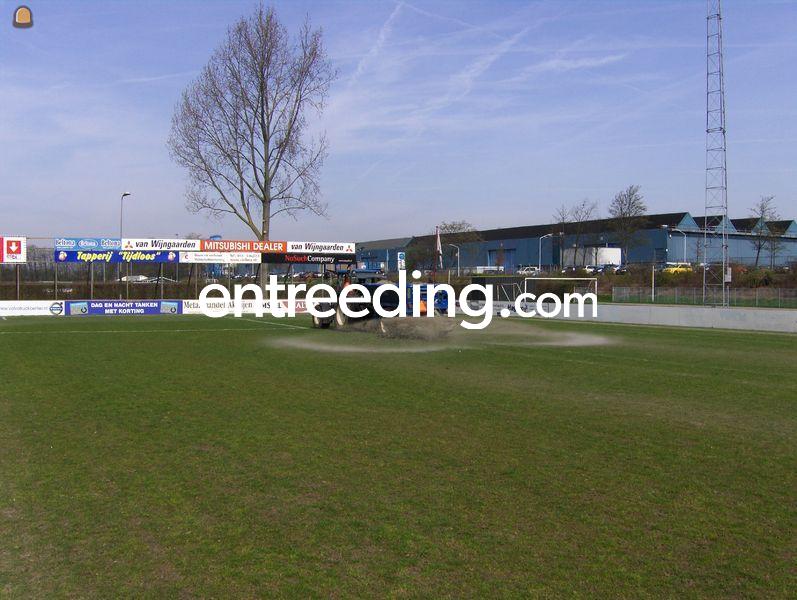 Tractor + schotelstrooier 2x