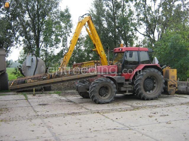 Maxxum 140 met herder