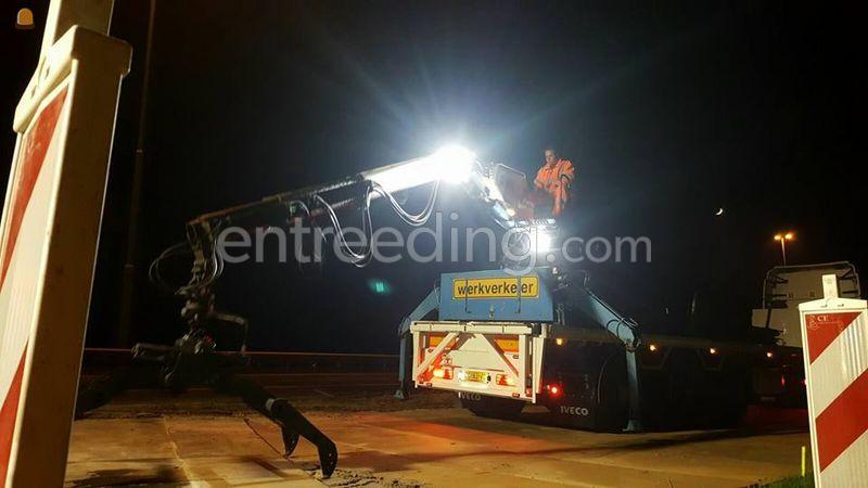 Steentrailer incl. 20T/M kraan