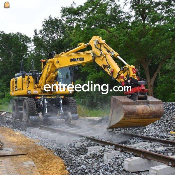 Komatsu PW148-8 Rail