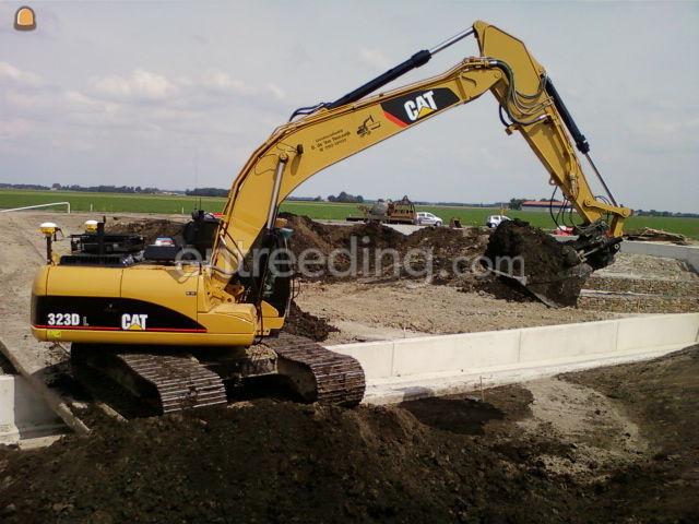 Cat 323 DL  GPS