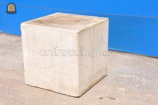 Betonblok 80x80x80 - glad Omgeving Utrecht