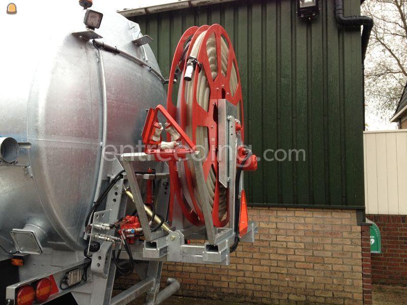 JD 7530+waterwagen 16m3/zuigarm/turbovuller