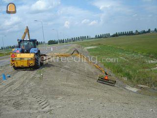 herder met taludzaaier Omgeving Alphen a/d Rijn