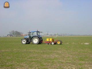 Doorzaaimachine 2 mtr. Omgeving Alphen a/d Rijn