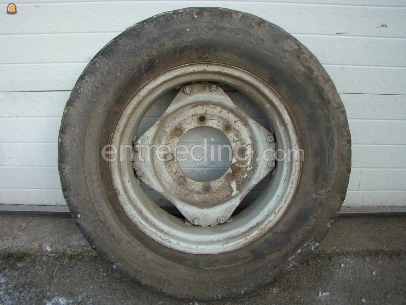 Banden (tractor / vrachtauto / kraan) Te koop Goodyear 12.4-24