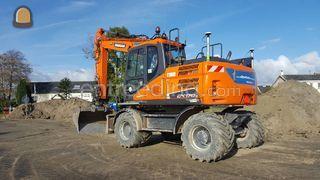 Doosan 170 w met GPS Omgeving De Drechtsteden