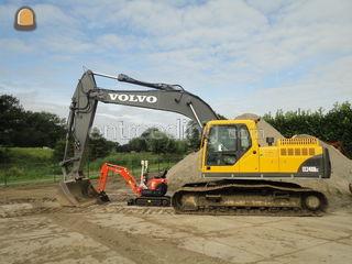 VOLVO EC240Blc Omgeving Amersfoort