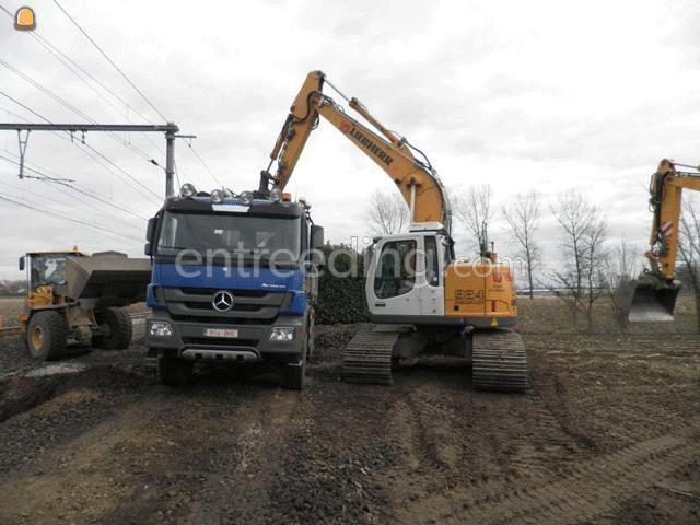 Liebherr R924 Compact