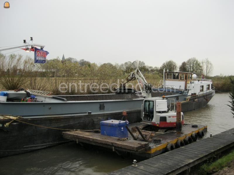 Ponton Baars tbv 8 tons kraan