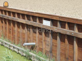 hardhout t.b.v. beschoeii... Omgeving Hoekse Waard