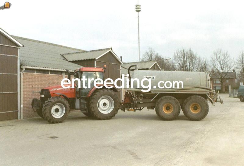 Case MX135 met waterwagen