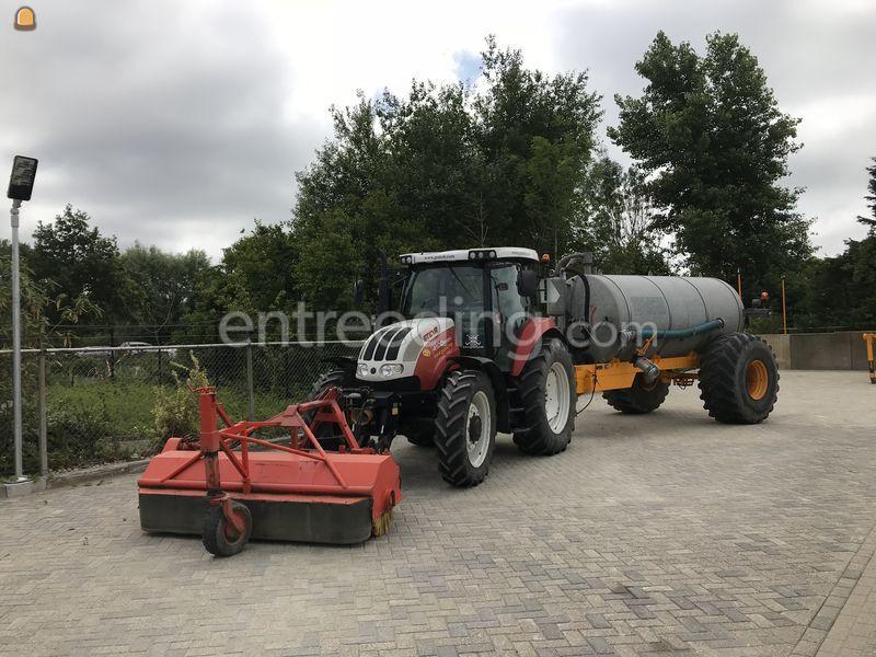 Steyr 4100 Profi + bezem + waterwagen