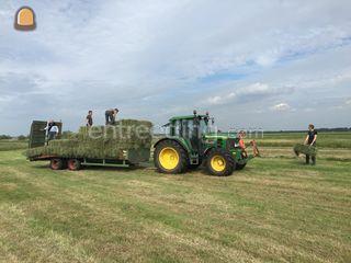 Trekker + middenasaanhang... Omgeving Maarssen