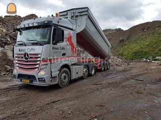 Mercedes Actros + Canell Omgeving Hilversum