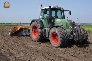 Fendt 820 en bos kilver 3... Omgeving Kamerik