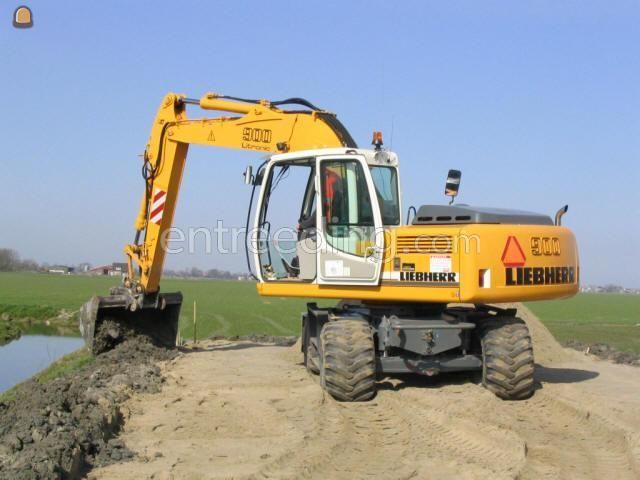 Liebherr 900 C