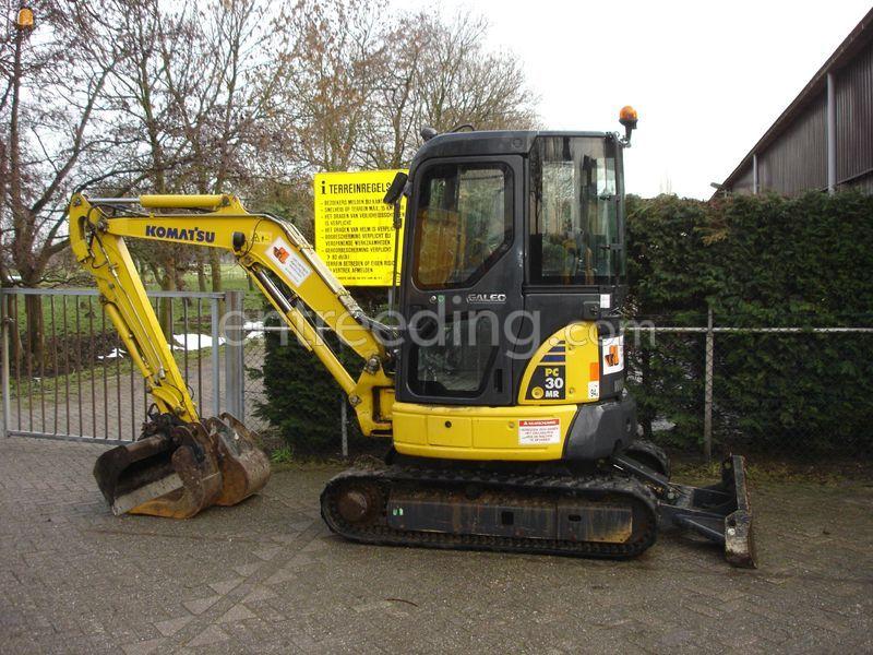 Komatsu PC30