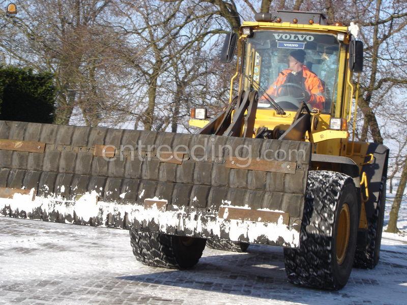 Volvo L60E sneeuwschuif
